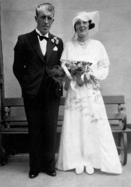 Wedding photograph of Joe Evans and Violet Speers