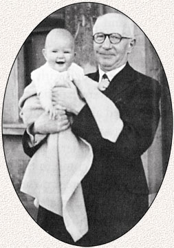 Photograph of Thomas 
        H. Livingston and Grandaughter