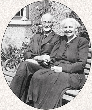 Photograph of Frank and Winifred Squire